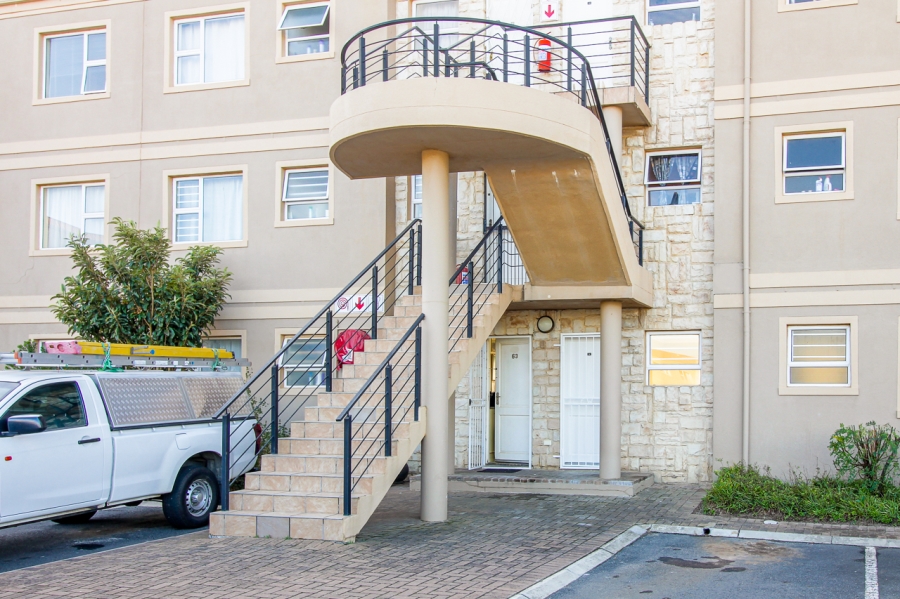 To Let 2 Bedroom Property for Rent in Sir Lowrys Pass Village Western Cape